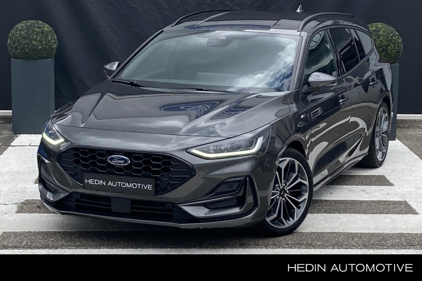 Ford Focus Wagon - 1.0 EcoBoost Hybrid ST Line X 155pk Automaat | Trekhaak afneembaar | Winterpack | Driver A - AutoWereld.nl