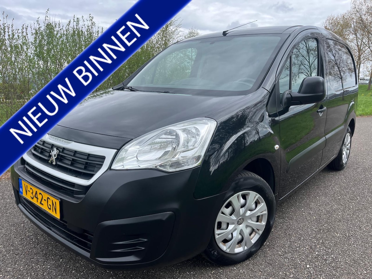 Peugeot Partner - 120 1.6 BlueHDi 75 L1 XR | Marge-auto - AutoWereld.nl
