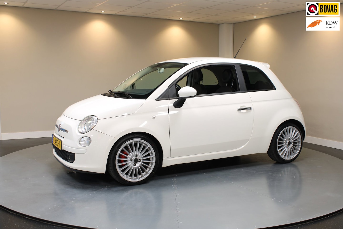 Fiat 500 - 1.4-16V Sport 100Pk! *Distr.riem VV* 17'' Velgen|Half-leder|APK 2027! - AutoWereld.nl