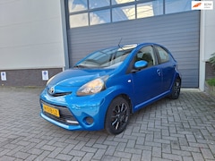 Toyota Aygo - | 1.0 VVT-i Dynamic Orange | Airco | Nieuwe koppeling | Lage kilometerstand |