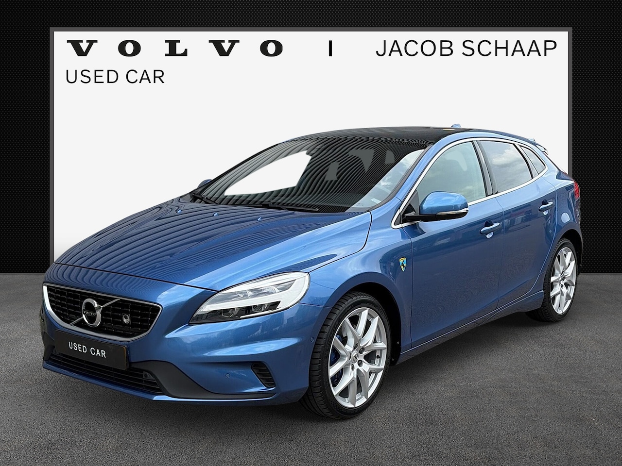 Volvo V40 - 1.5 T3 Polar+ Sport / Heico filter + uitlaat / R-design styling kit / 18" Velgen / - AutoWereld.nl