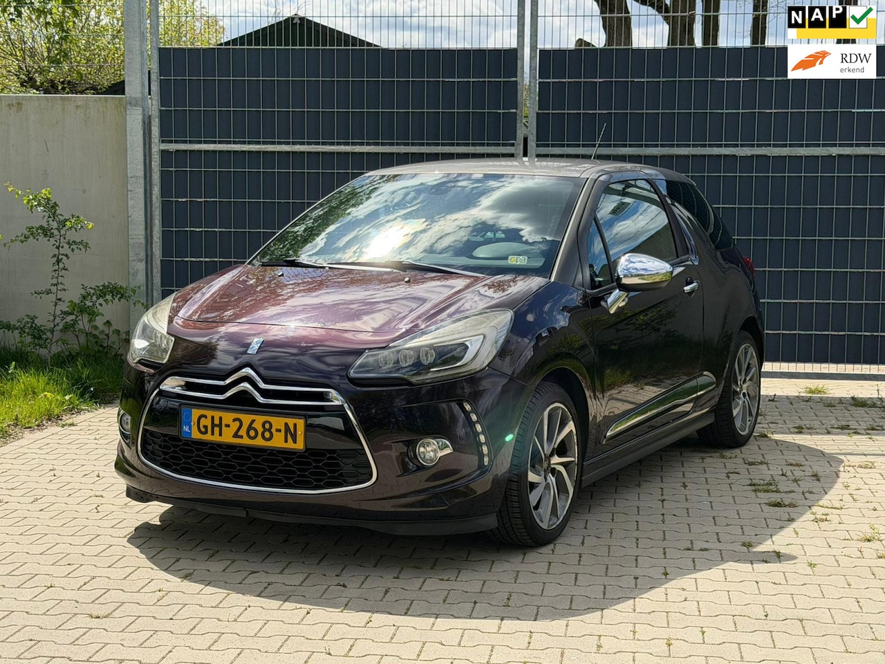 Citroën DS3 - 1.2 PureTech So Chic *140.625km* |Inruilkoopje| Navi/Camera Leuke auto! - AutoWereld.nl