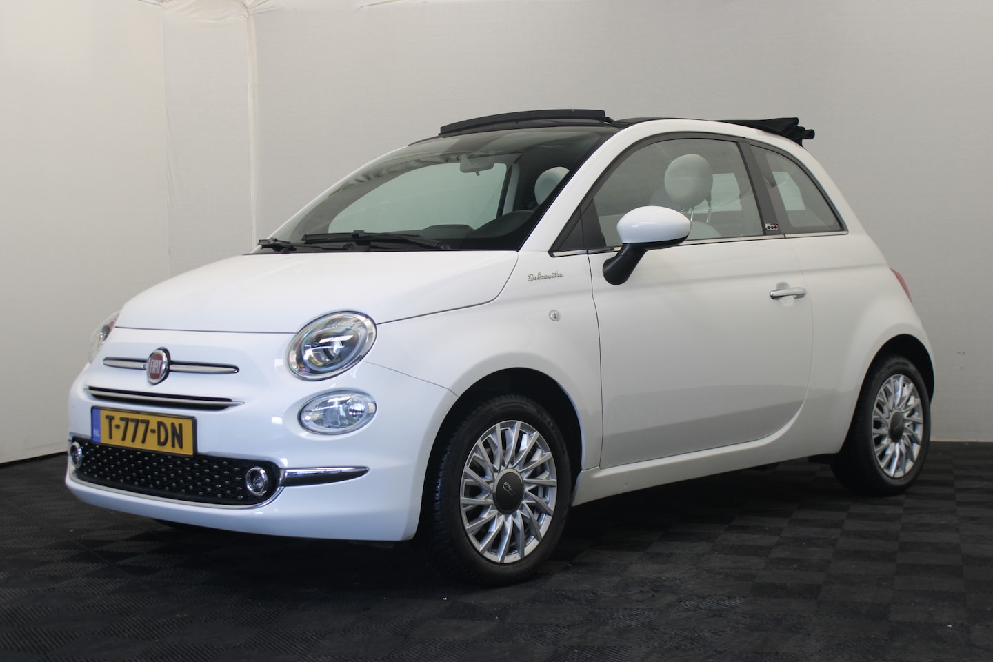 Fiat 500 C - 1.0 Hybrid Dolcevita 1.0 Hybrid Dolcevita - AutoWereld.nl