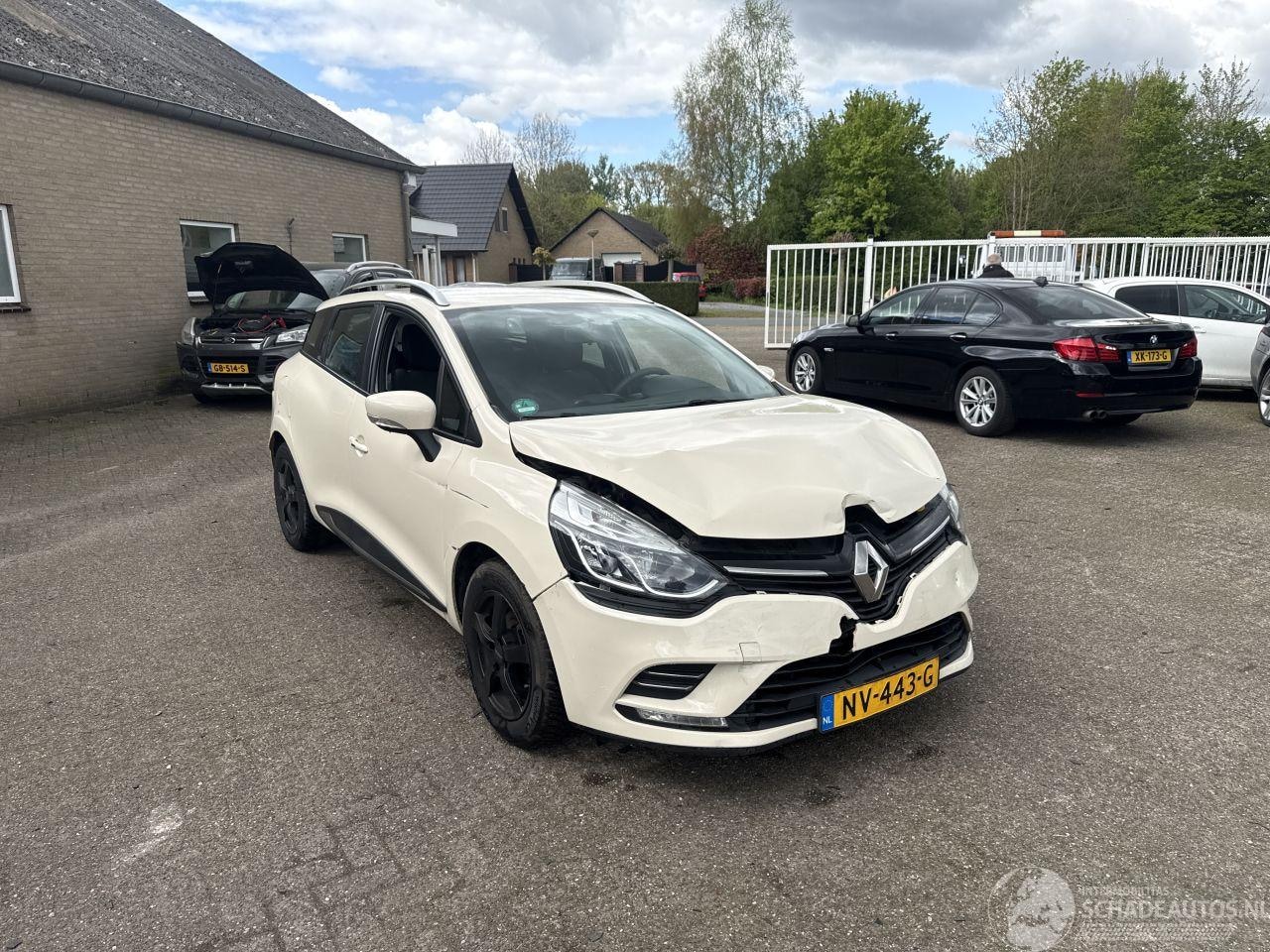 Renault Clio - 0.9 TCe Zen REST BPM €500,-!!! - AutoWereld.nl