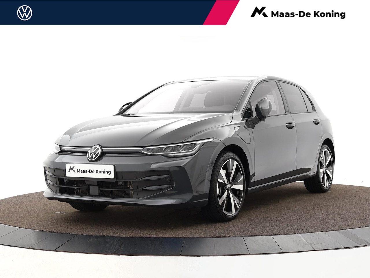 Volkswagen Golf - 1.5 eHybrid 204pk DSG Life Edition · SOH 100% · Camera · Apple/Android Car Play · P-Sensor - AutoWereld.nl