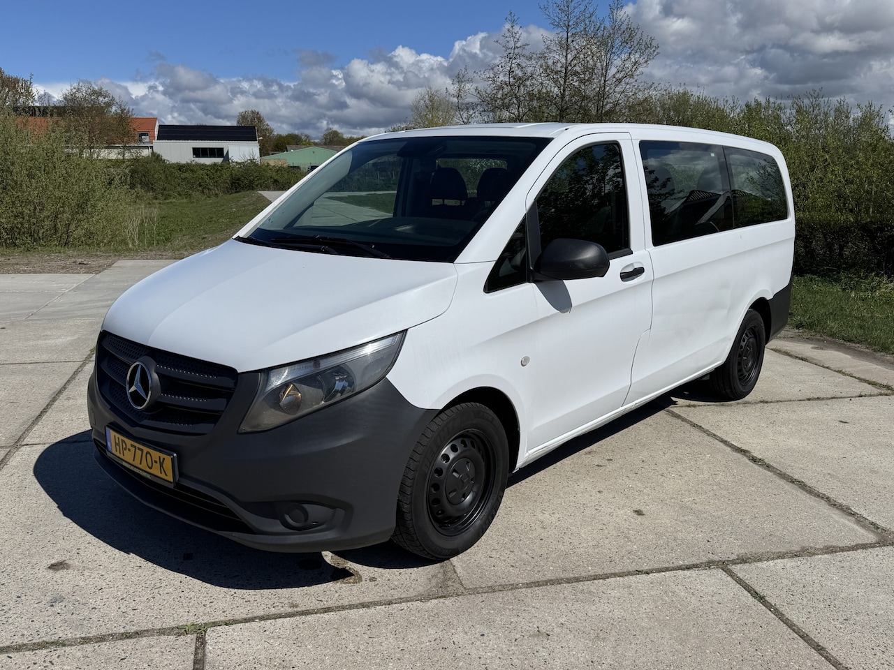 Mercedes-Benz Vito Tourer - 109 BlueTEC L1 9 peroons airco - AutoWereld.nl