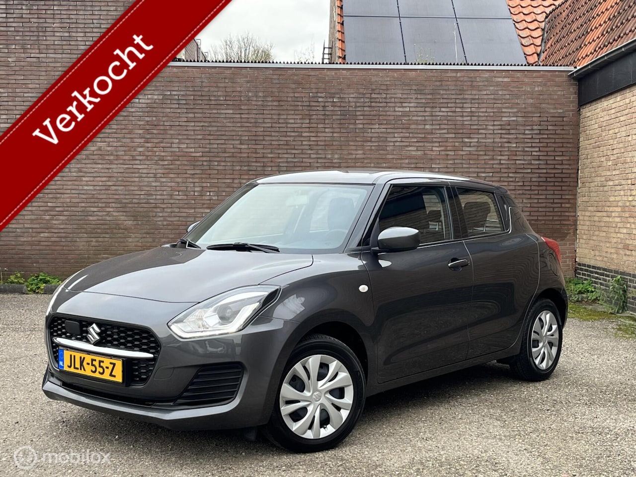Suzuki Swift - 1.2 Comfort Smart Hybrid | Rijklaar - AutoWereld.nl