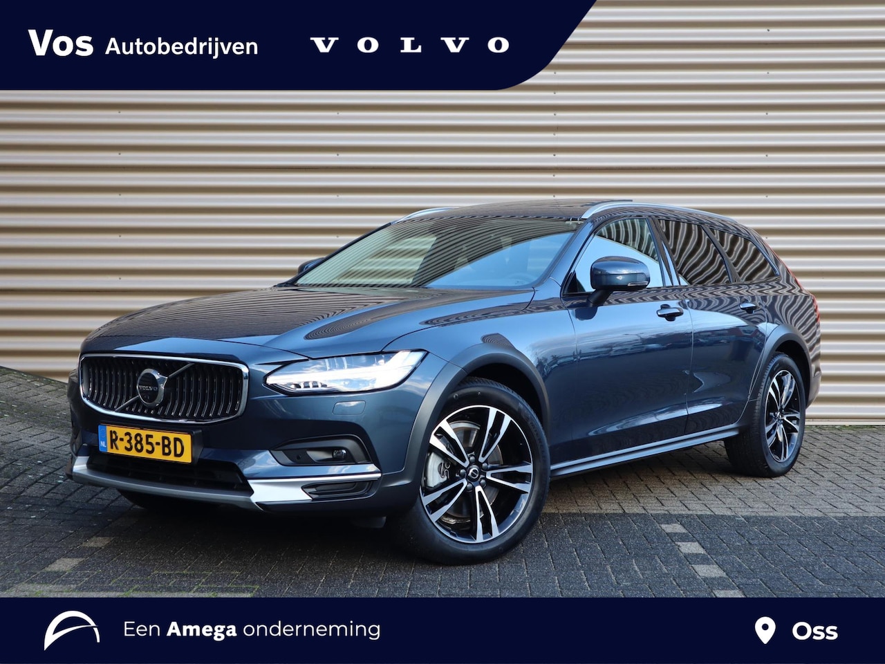 Volvo V90 Cross Country - 2.0 B5 AWD Pro | Schuifdak | Trekhaak - AutoWereld.nl