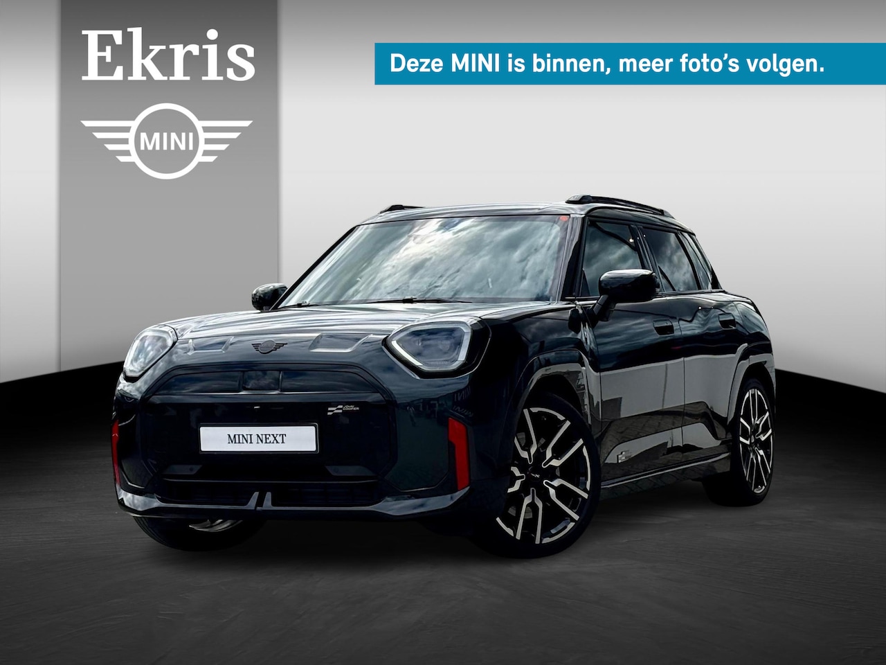 MINI Aceman - E JCW John Cooper Works Uitvoering | Pakket XL | Glazen panoramadak | Trekhaak met afneemb - AutoWereld.nl