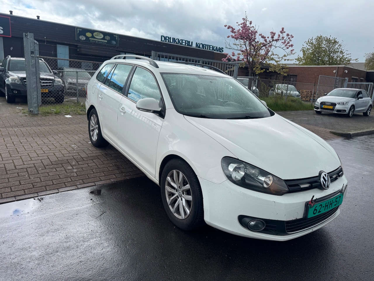 Volkswagen Golf Variant - 1.6 TDI DSG-AUTOMAAT CLMA-NAVI-PDC - AutoWereld.nl