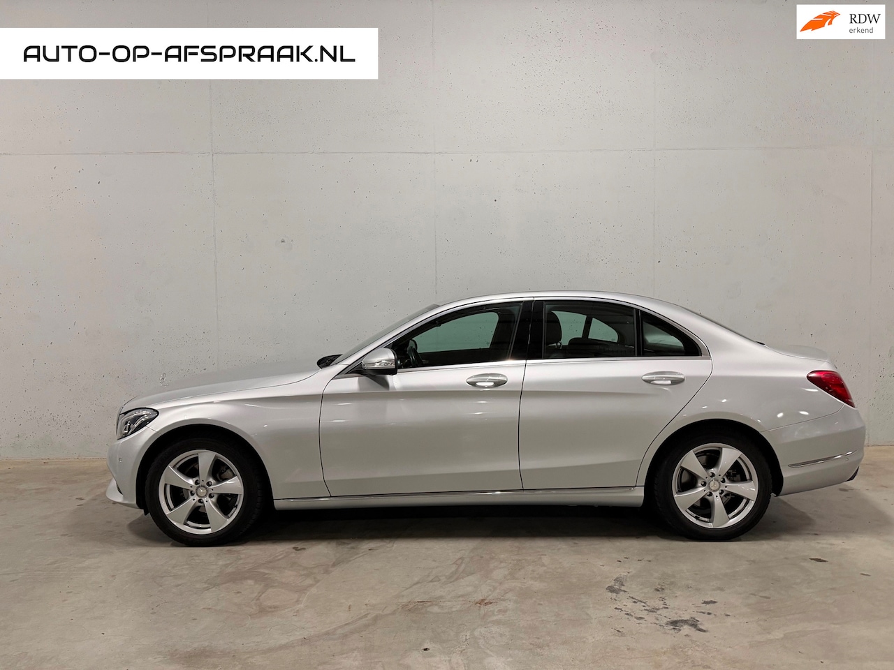 Mercedes-Benz C-klasse - 180 AMG Leer Navi Airco Cruise Clima NAP 1e eigenaar - AutoWereld.nl