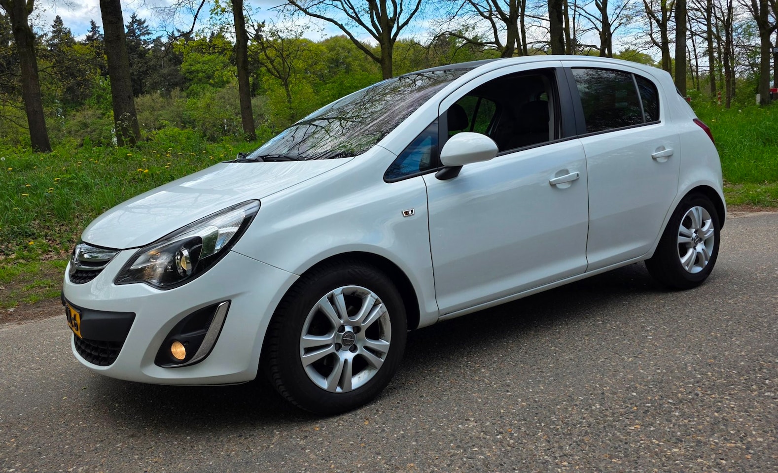 Opel Corsa - 1.3 CDTi EcoFlex S/S Cosmo - 5 Deurs - Navigatie - AutoWereld.nl