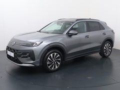 Volkswagen T-Roc - Life First Edition 1.5 eTSI 85 kW / 116 PK 7-DSG | Ambient pakket | Comfort pakket | Trekh