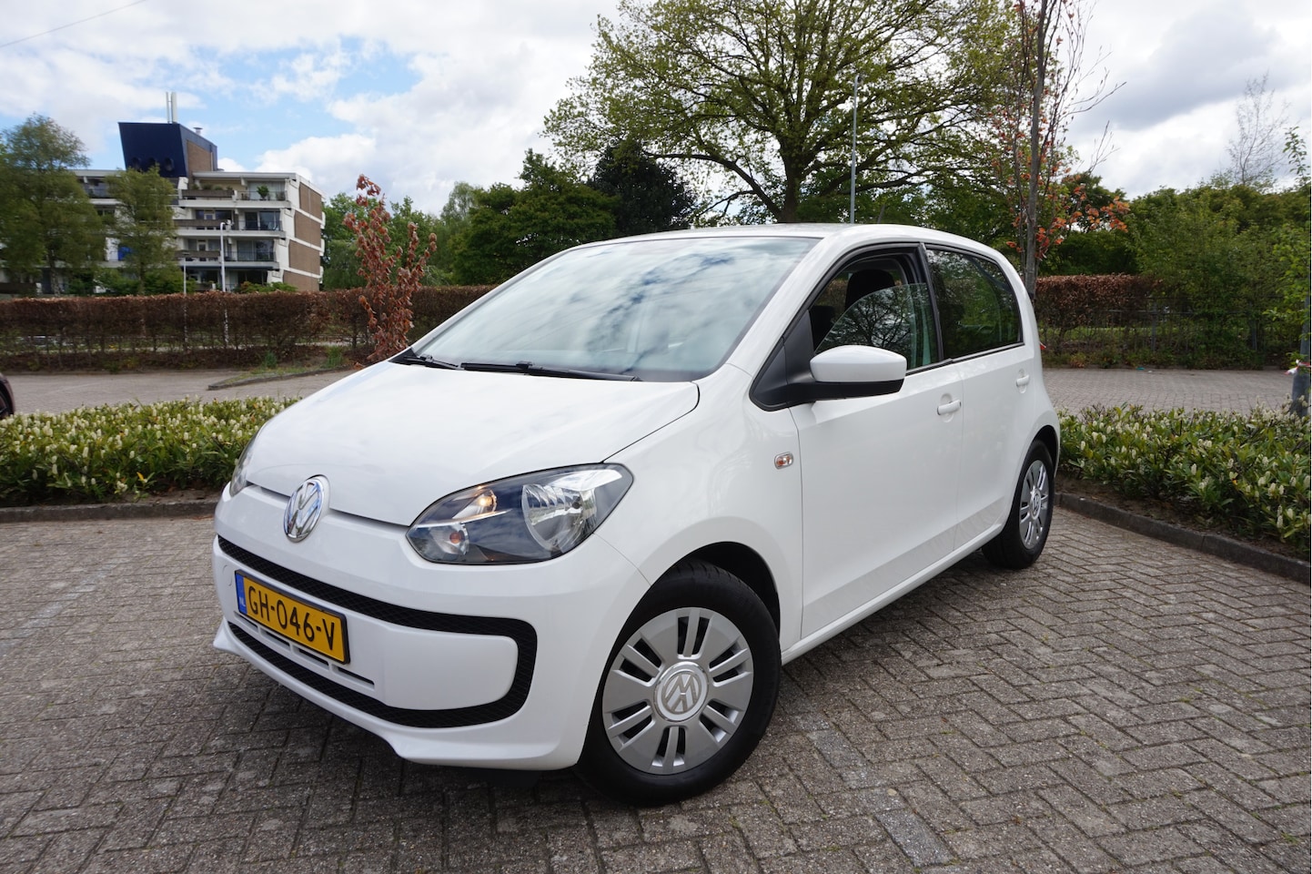 Volkswagen Up! - 1.0 take up! BlueMotion AIRCO! - AutoWereld.nl