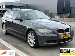 BMW 3-serie Touring - 320i Executive/AIRCO/PARKS/INRUILKOOPJE