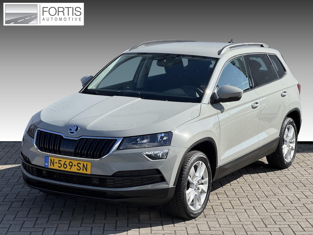 Skoda Karoq - 1.5 TSI ACT Business Edition NL-AUTO | NAVI | 150 PK - AutoWereld.nl