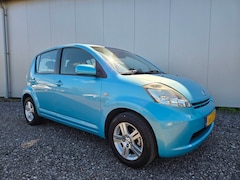 Daihatsu Sirion 2 - 1.3-16V Comfort