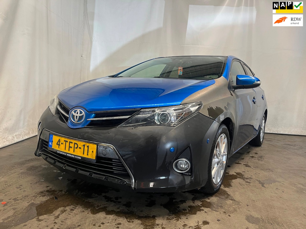 Toyota Auris - 1.8 Hybrid Lease+ - Roest - Schade - AutoWereld.nl