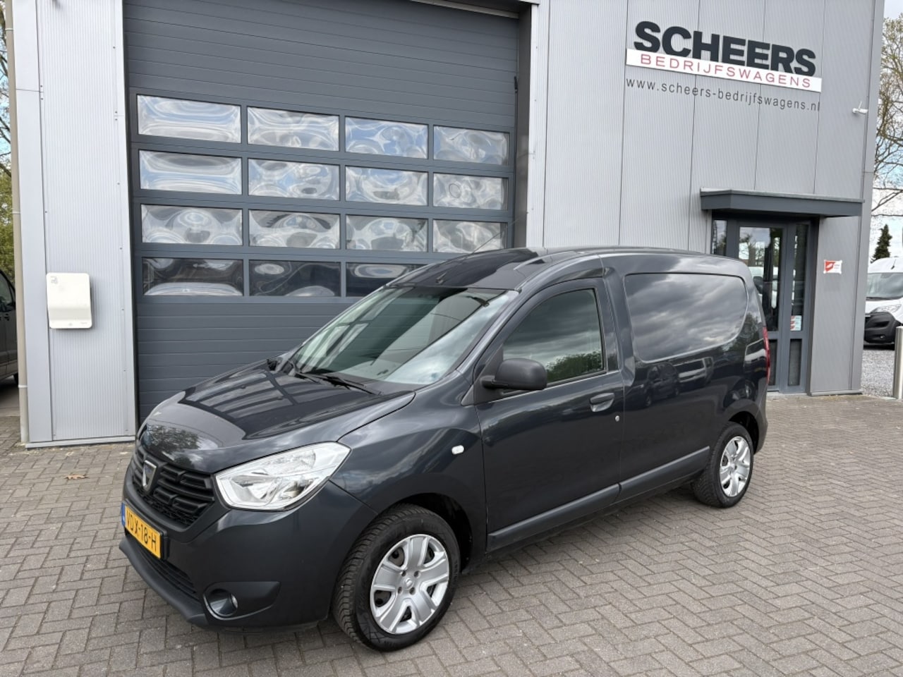 Dacia Dokker - 1.5 dCi 90PK airco | navigatie | cruise - AutoWereld.nl