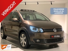 Volkswagen Touran Cross - 1.4 TSI Crosstouran 7p. Full Option