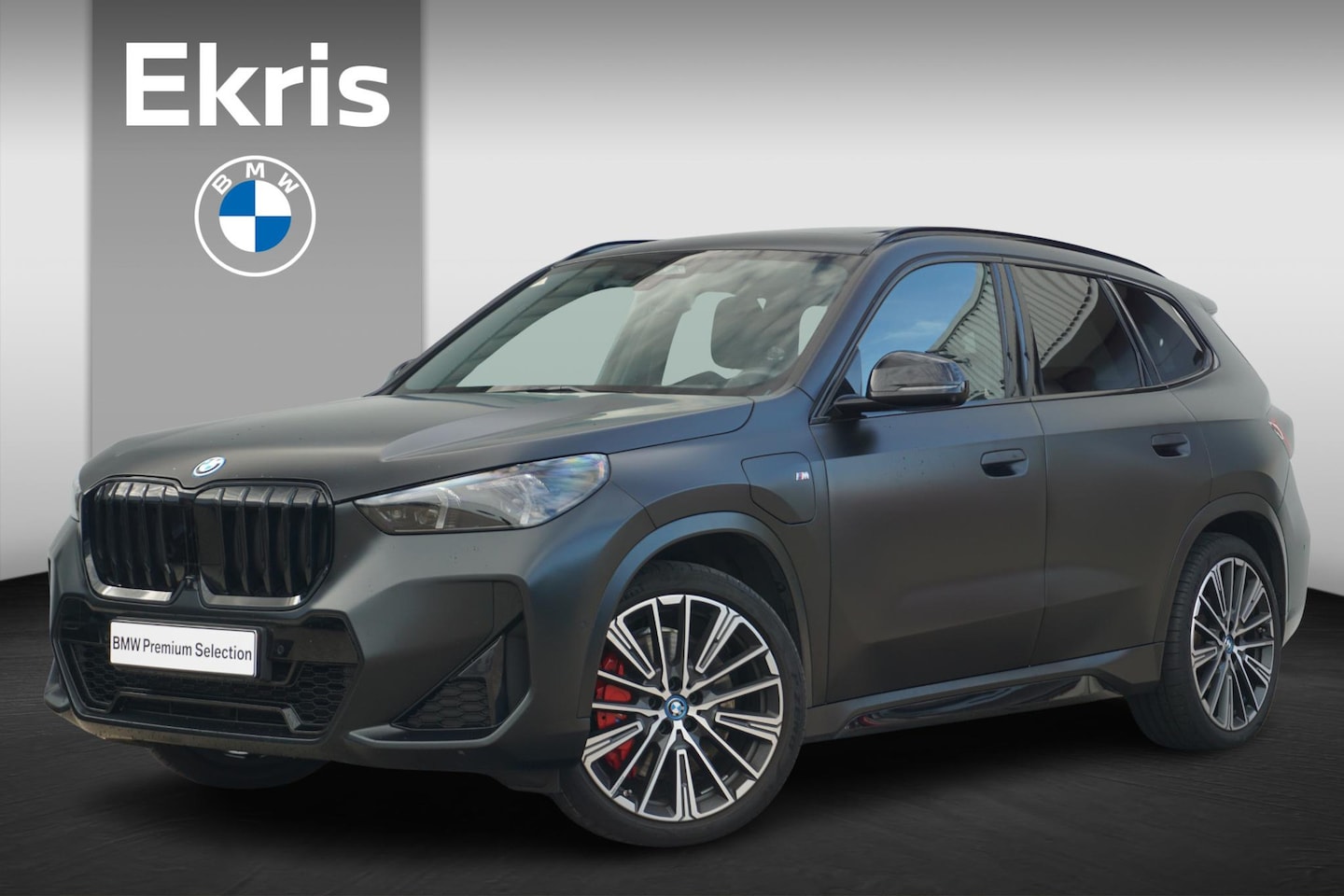 BMW X1 - xDrive30e | M Sport Pro | Trekhaak | Schuif-kanteldak | Head-up| Harman Kardon | Driving A - AutoWereld.nl