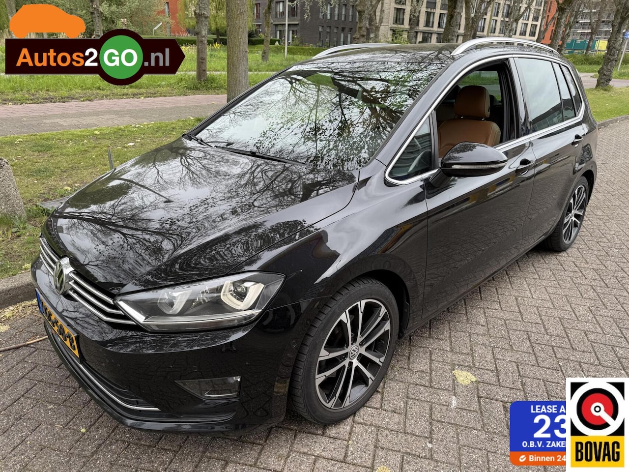 Volkswagen Golf Sportsvan - 1.2 TSI Highline I Automaat I Leder I Navi I Camera I Parkeersensoren I Cruise controle ad - AutoWereld.nl