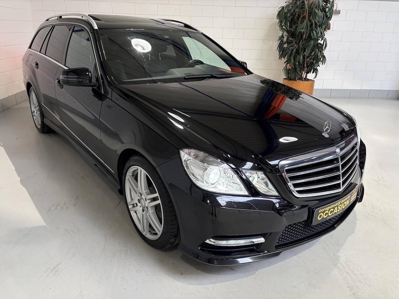Mercedes-Benz E-klasse - E250 2.0T AUT7 AMG-Line, Schuifdak, Leder, Xenon - AutoWereld.nl