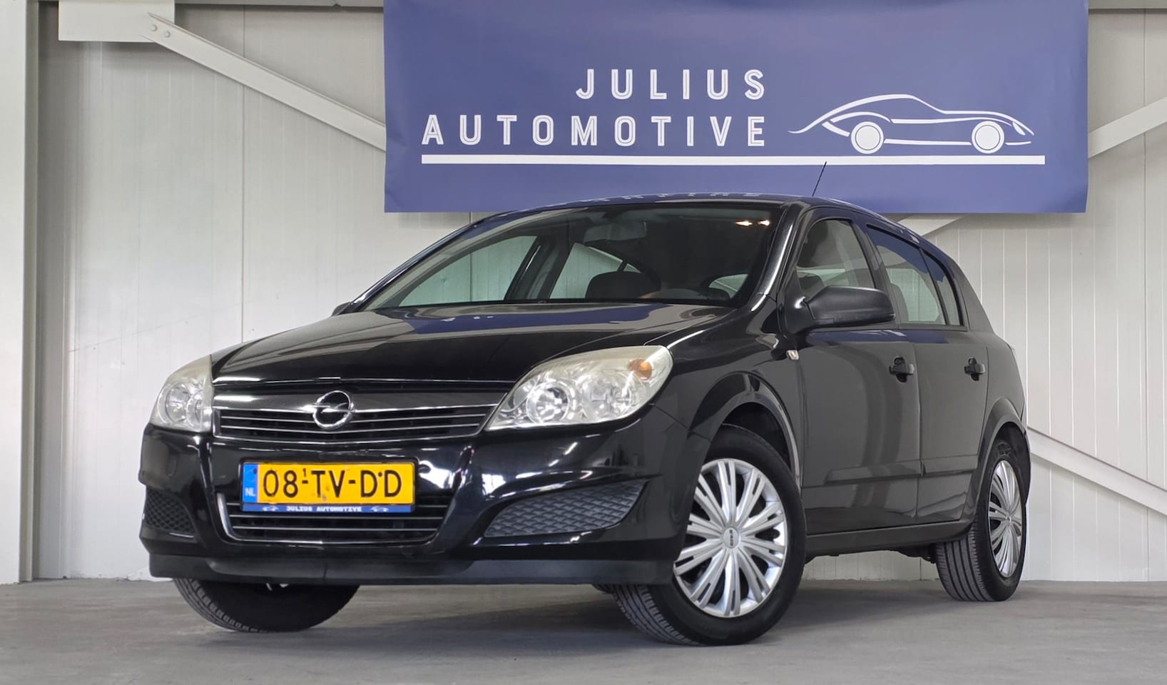 Opel Astra - 1.6 Business Automaat Airco Nieuwe APK Garantie! - AutoWereld.nl