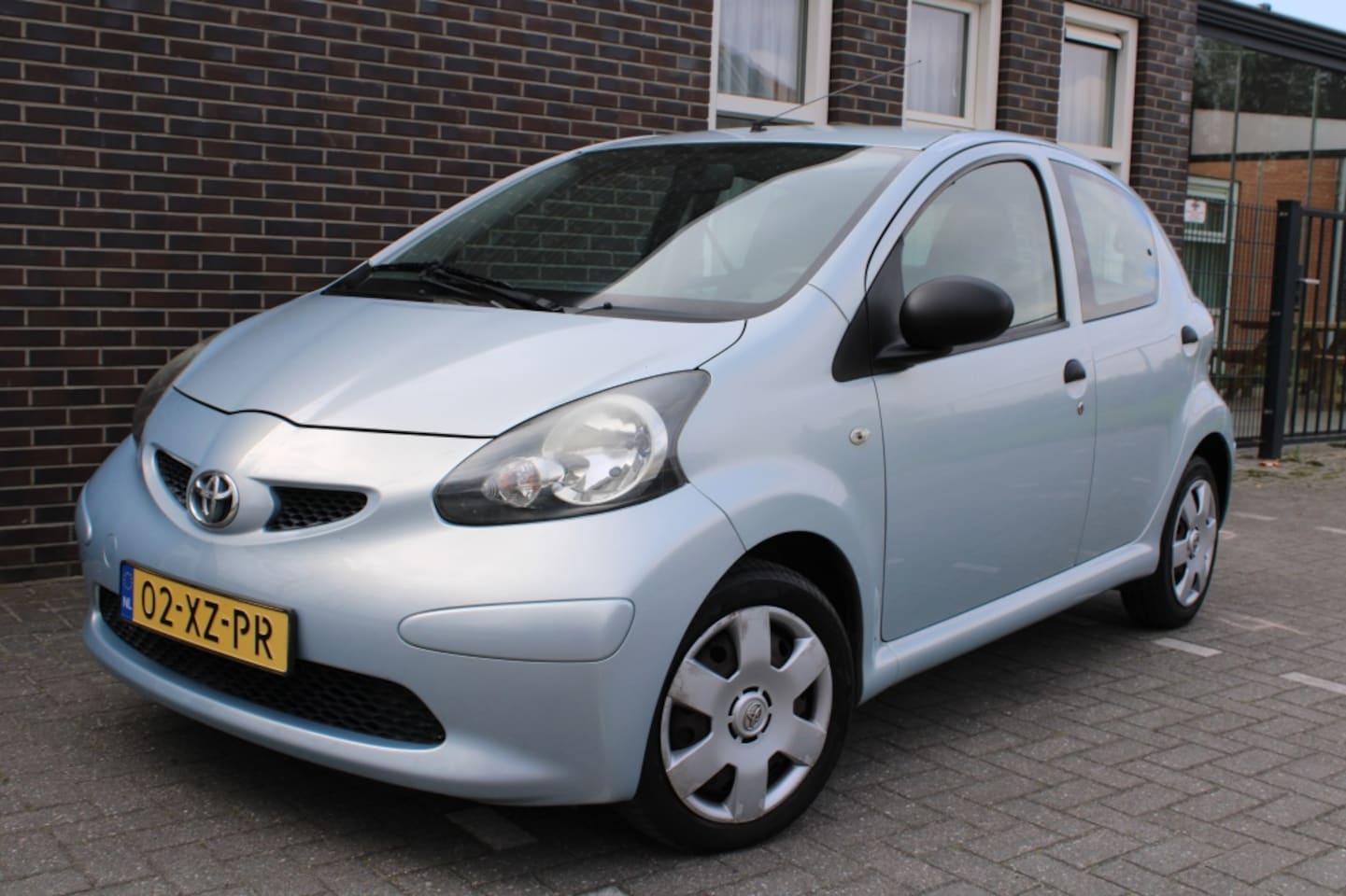 Toyota Aygo - 1.0-12V / 5 deurs / Lage Km stand / Inruil mogelijk - AutoWereld.nl