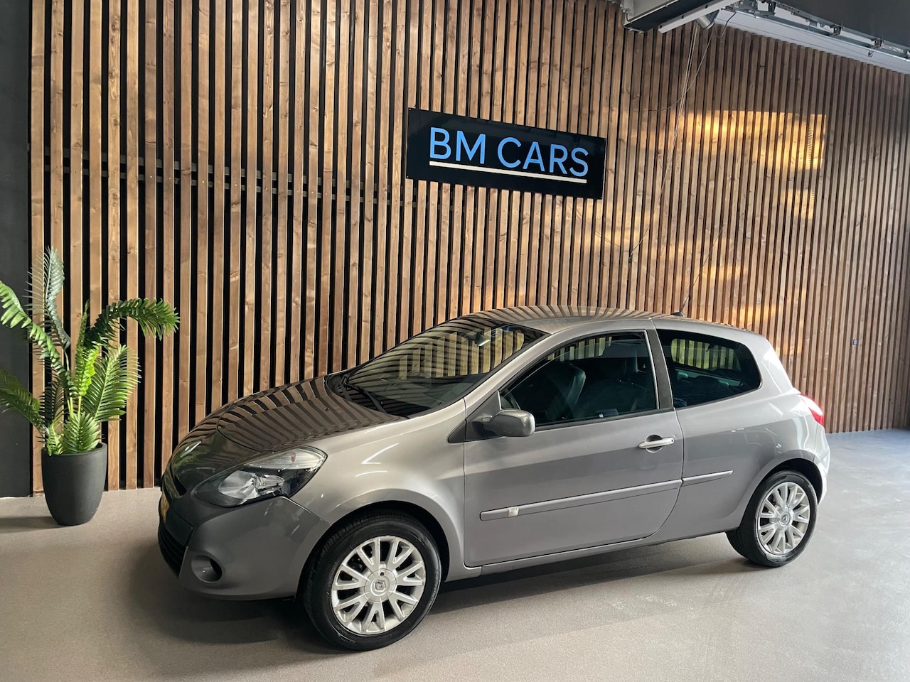 Renault Clio - 1.6 20th Anniversary [bj 2010] AUTOMAAT, Airco, New APK - AutoWereld.nl