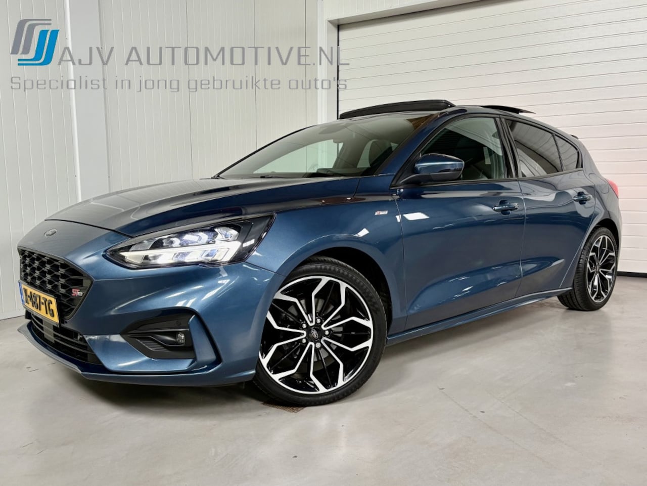 Ford Focus - 1.5 150PK EcoBoost ST LINE Business PANODAK - AutoWereld.nl