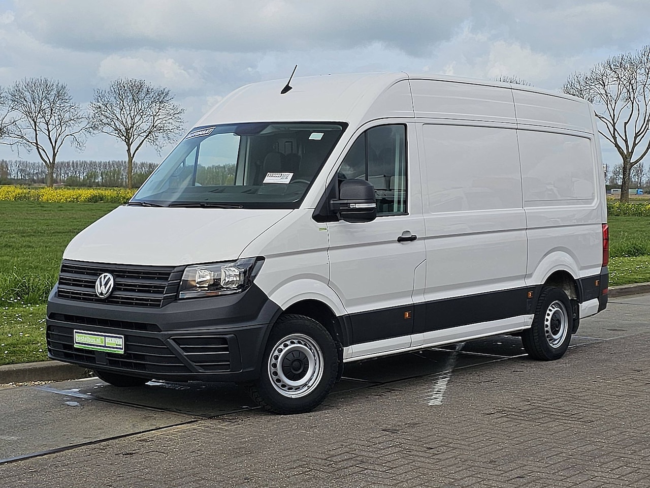 Volkswagen Crafter - 35 L3H3 140Pk Automaat Trekhaak Camera CarPlay Euro6! - AutoWereld.nl
