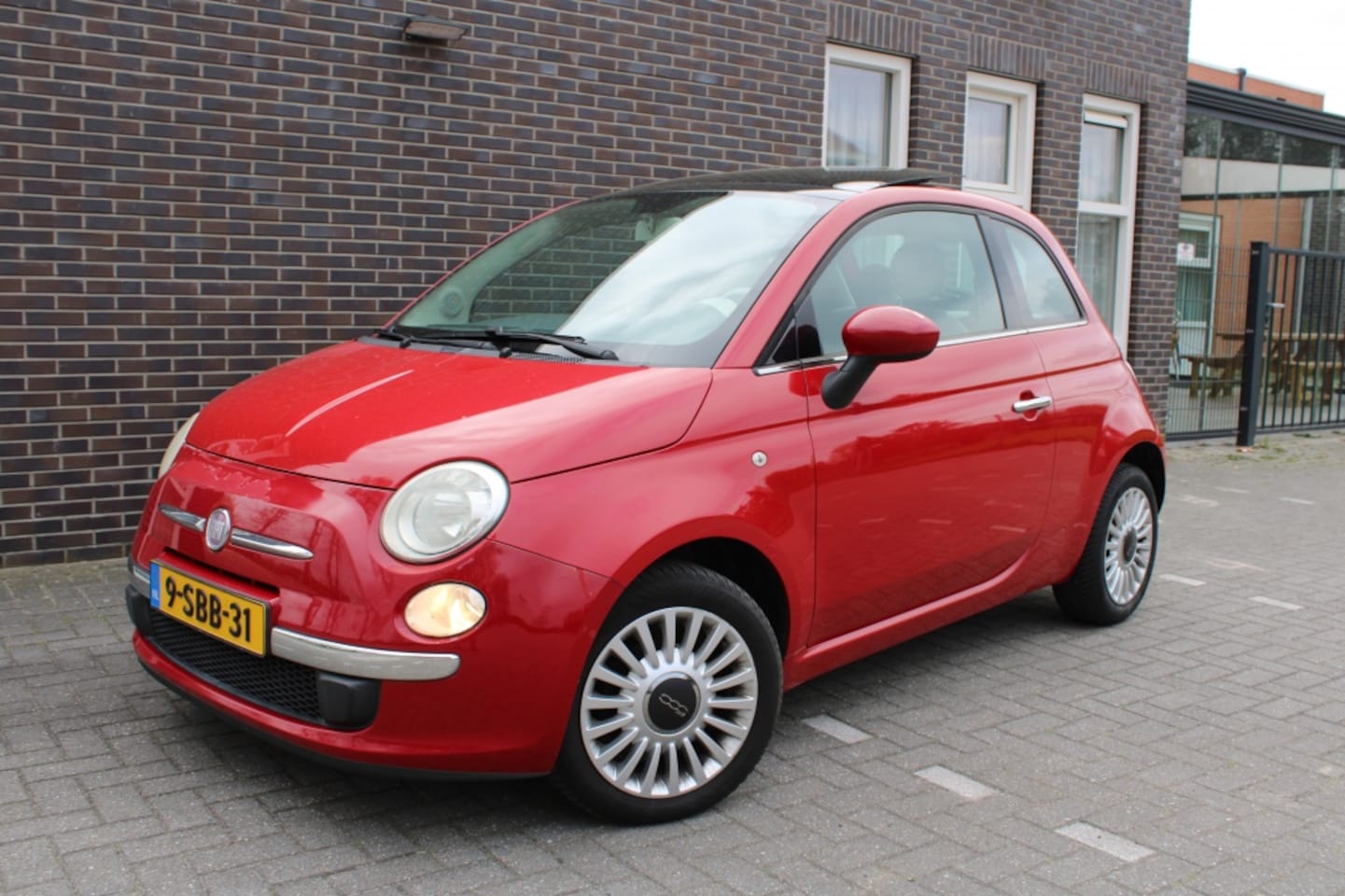 Fiat 500 - 1.2 Lounge-airco-panodak- LEES ADVERTENTIE - AutoWereld.nl