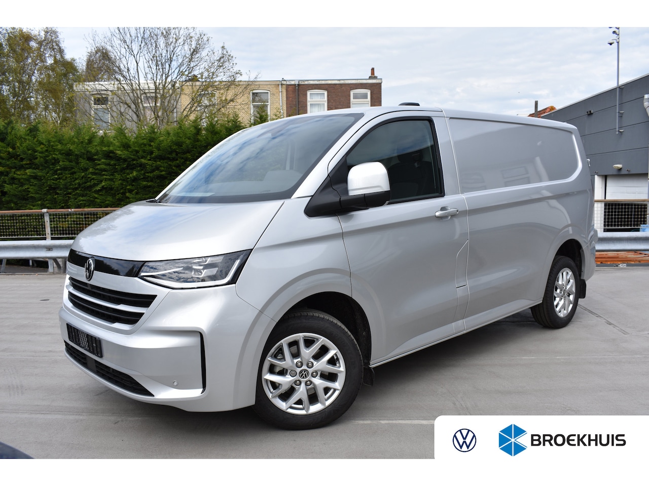 Volkswagen Transporter - 2.0 TDI L1H1 28 Bulli | Automaat 170 pk | Led | Adaptive Cruise | App-Connect - AutoWereld.nl