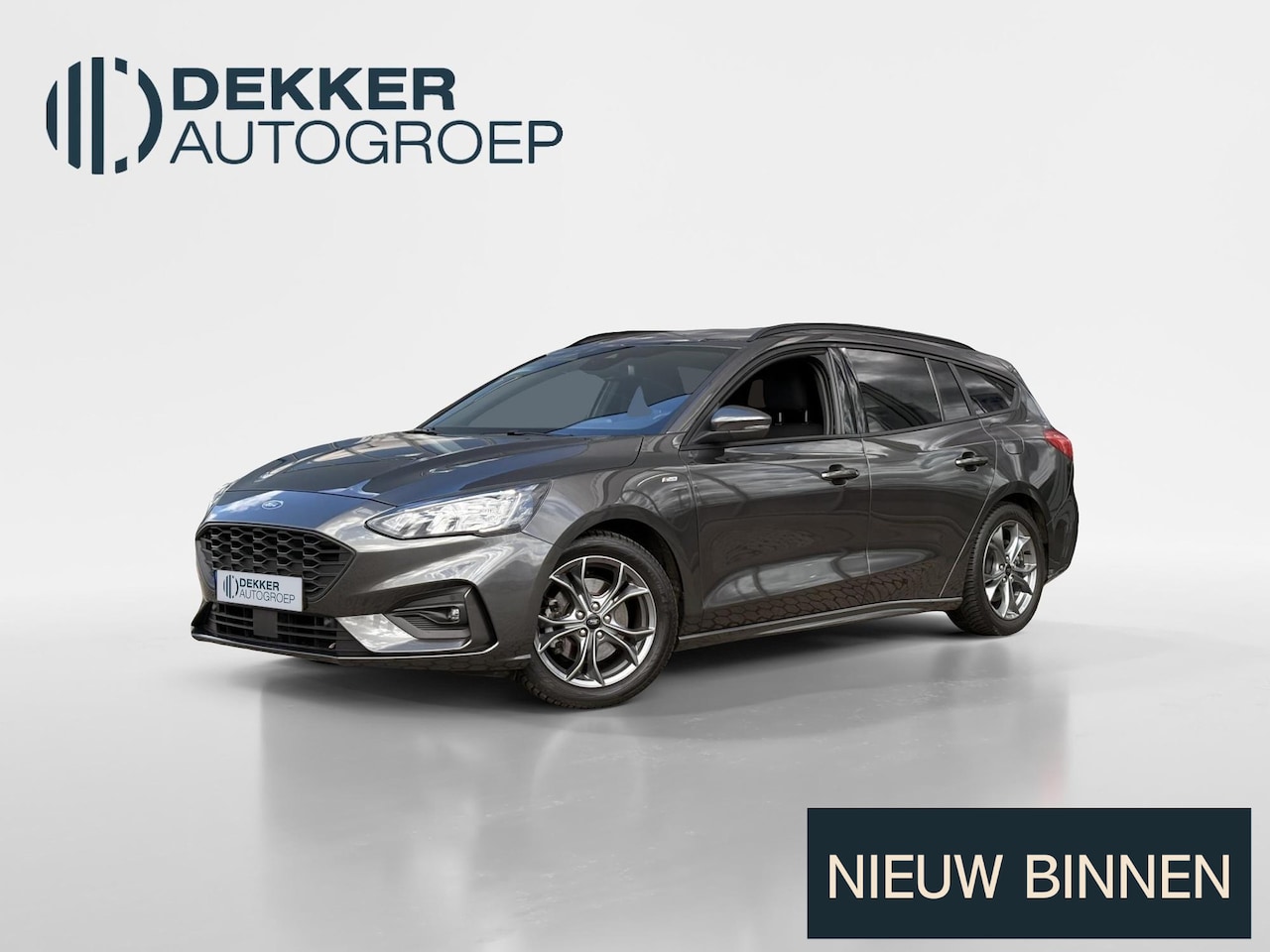 Ford Focus Wagon - 1.0 EcoBoost Hybrid ST Line X Business WINTER PACK I TREKHAAK I ACHTERUITRIJCAMERA I APPLE - AutoWereld.nl