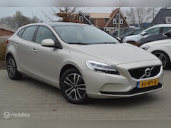 Volvo V40 - 2.0 T2 Nordic+ | Pano-dak | LED-Koplamp