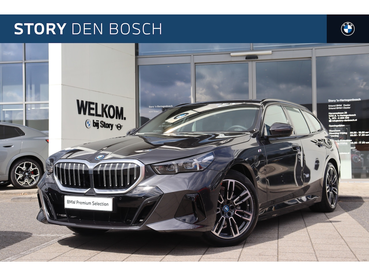 BMW 5-serie Touring - 530e M Sport Automaat / Trekhaak / Achteruitrijcamera / Adaptieve LED / Stoelverwarming / - AutoWereld.nl