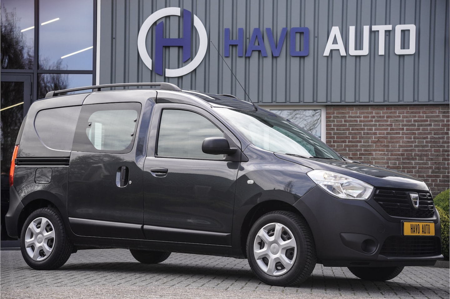 Dacia Dokker - 1.6 MPi 1.6 MPI, AIRCO, NAVI, INCL. BTW - AutoWereld.nl
