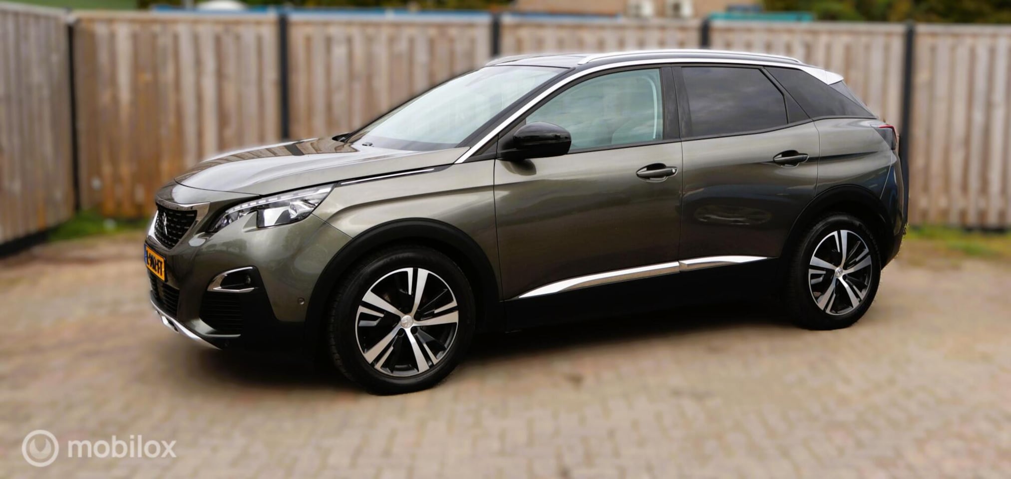 Peugeot 3008 - 1.2 PureTech GT Line 1.2 PureTech GT Line - AutoWereld.nl