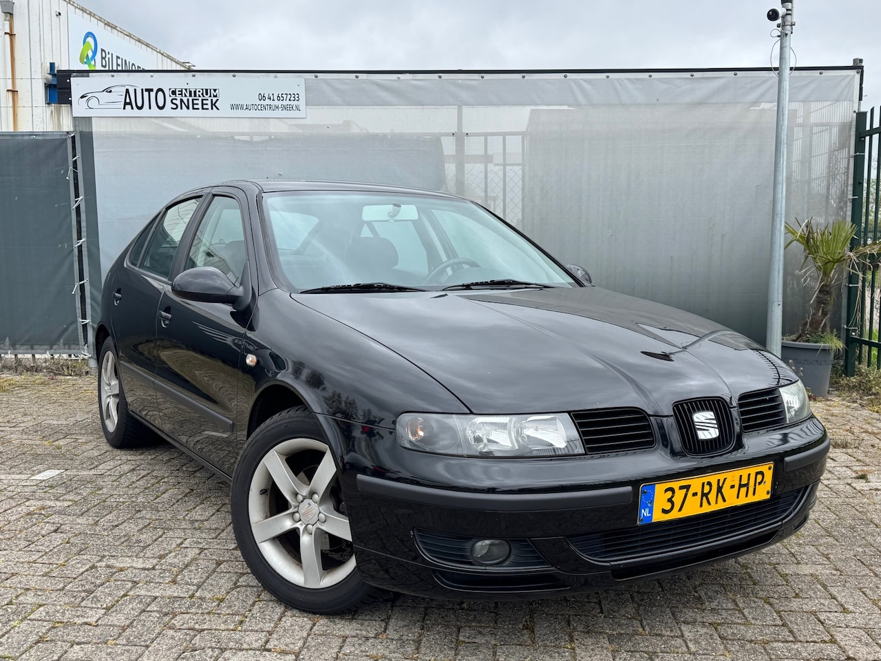 SEAT Leon - 1.6-16V Sport - Airco - Cruise - APK 04-27 - AutoWereld.nl