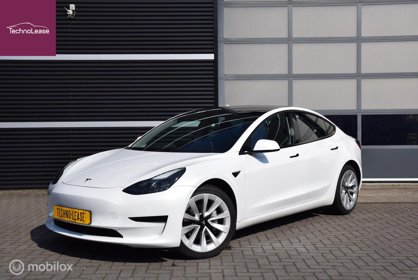 Tesla Model 3 - Standard RWD Plus 60 kWh automatische achterklep - AutoWereld.nl
