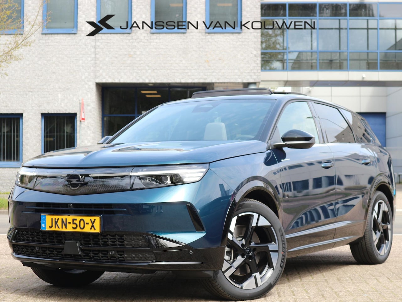 Opel Grandland - 1.6 Turbo Plug-in-Hybrid GS Schuif-/Kanteldak / 360 Camera / Focal Audio - AutoWereld.nl