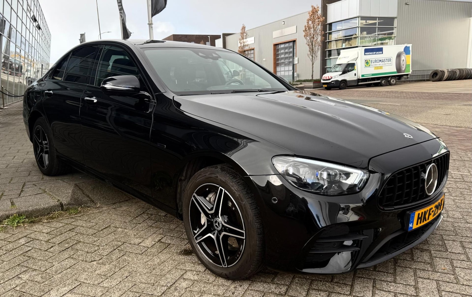 Mercedes-Benz E-klasse - 300 e 4MATIC AMG Line 300 e 4MATIC AMG Line - AutoWereld.nl