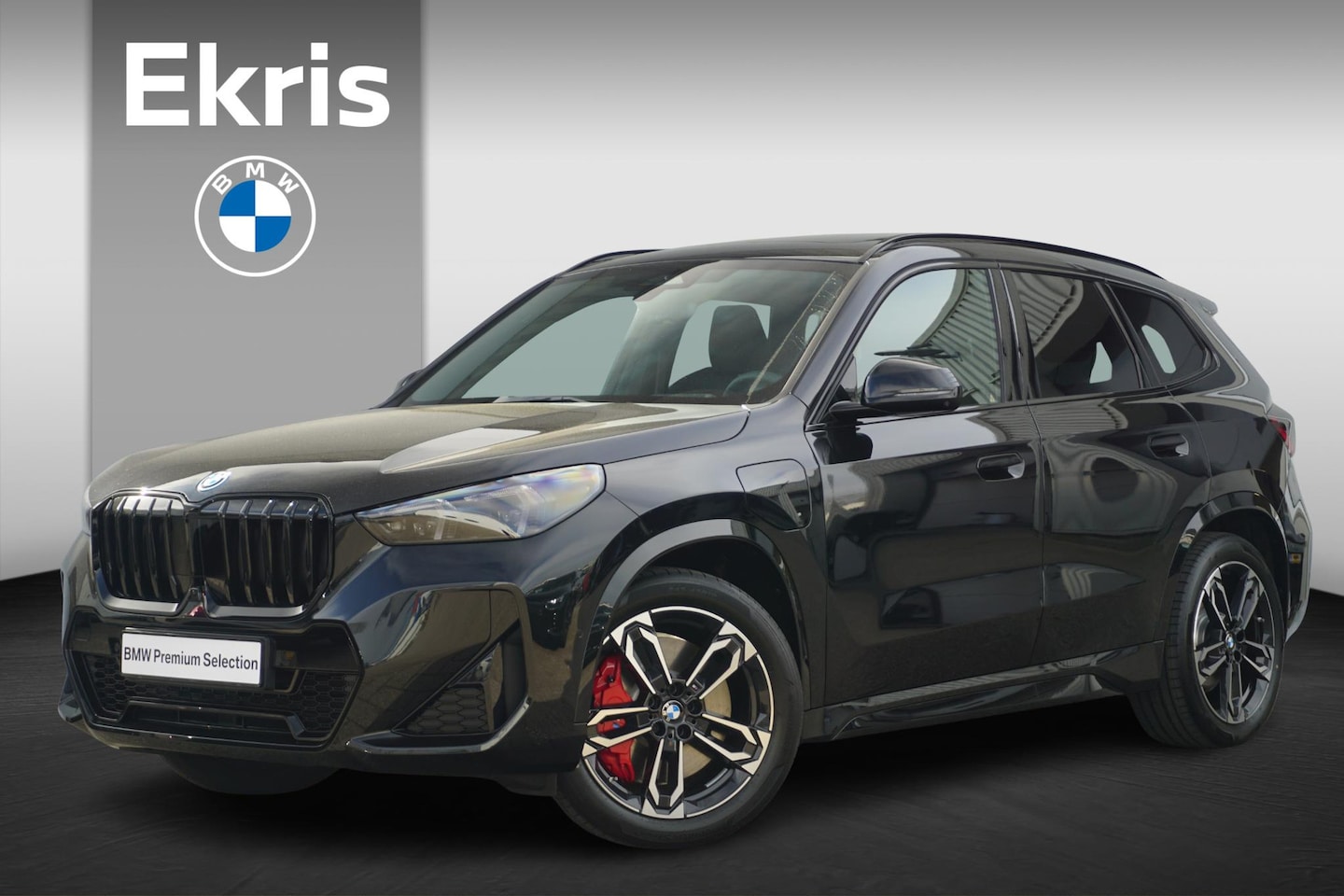 BMW X1 - xDrive25e | M Sportpakket Pro | Trekhaak | Schuif-kanteldak | Head-up | Harman Kardon | Ro - AutoWereld.nl
