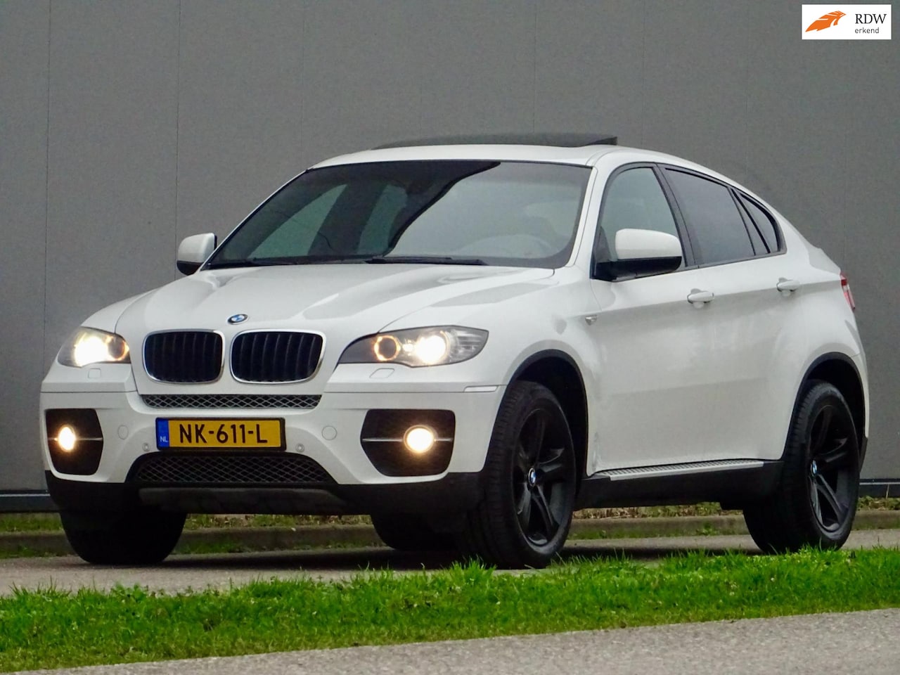 BMW X6 - XDrive35i High / Youngtimer / NIEUW-STAAT / - AutoWereld.nl
