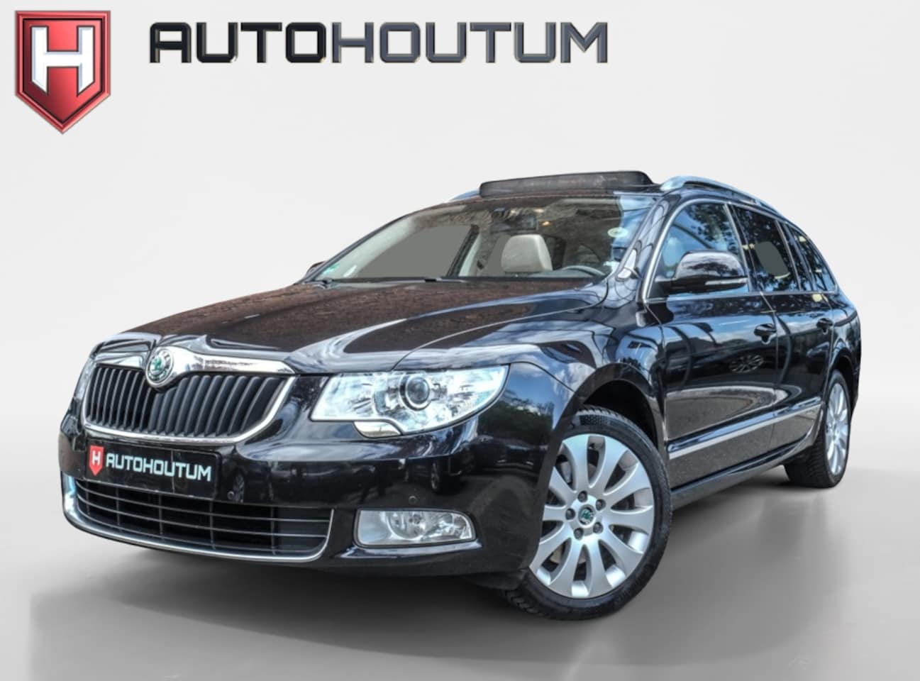 Skoda Superb Combi - 2.0 TSI 200pk AUT Elegance | Panoramadak | Trekhaak | Leder | Na - AutoWereld.nl