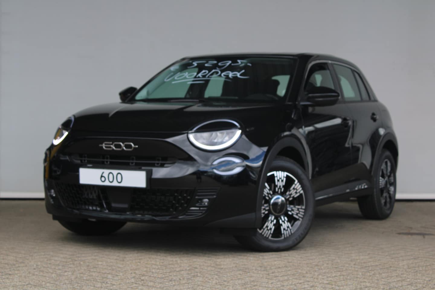 Fiat 600 - 1.2 Hybrid Urban | 8 Jaar garantie | LED | Cruise control | Apple Carplay/ Android Auto | - AutoWereld.nl