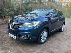 Renault Kadjar - 1.2 TCe Limited Automaat, Nieuwe APK, Voorruit en Stoelverw, 4-seizoensbanden