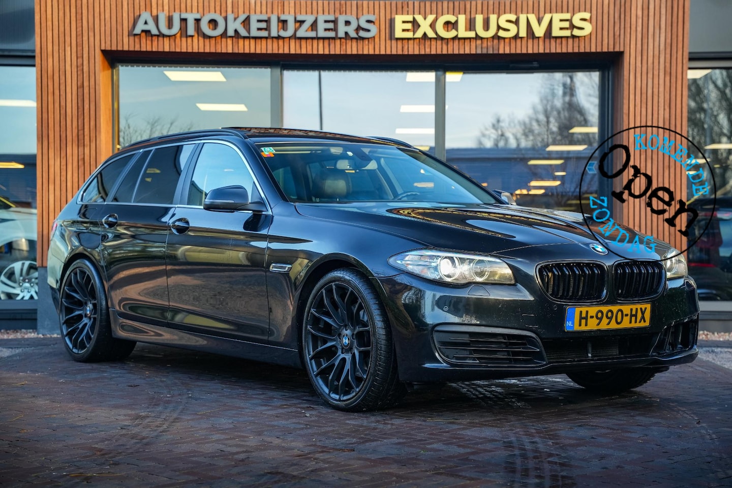 BMW 5-serie Touring - 530d High Executive Dakrail 20"L.M. Pano Koplampreiniging Parkeersensoren voor+achter - AutoWereld.nl