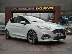 Ford Fiesta - 1.5 EcoBoost ST-3 Panoramadak Bang & Olufsen Dodehoek LED Stuurverw